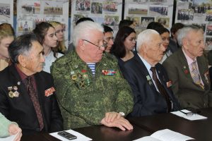 В Астрахани прошел круглый стол «Герои и их подвиги: славные страницы в истории страны»